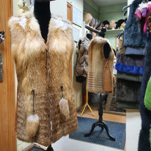 Load image into Gallery viewer, Fox fur vest
