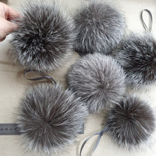 Load image into Gallery viewer, Silver fox pompom. Frost
