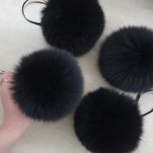 Load image into Gallery viewer, Black polarfox pompom
