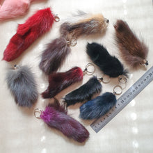 Load image into Gallery viewer, Fox fur keychain / Piekariņi
