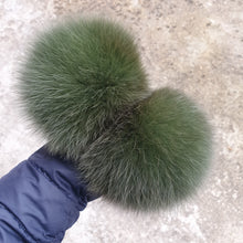 Load image into Gallery viewer, Green polar fox pompom.
