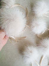 Load image into Gallery viewer, Beige milky pompoms
