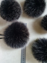 Load image into Gallery viewer, Black &amp; white pompom
