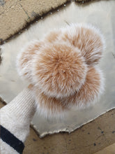 Load image into Gallery viewer, Brown&amp;white pompom
