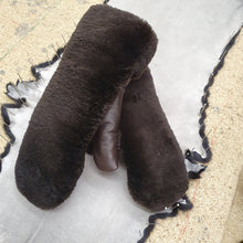 Load image into Gallery viewer, Dark brown mittens 7
