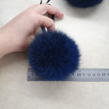 Load image into Gallery viewer, Blue polarfix pompom
